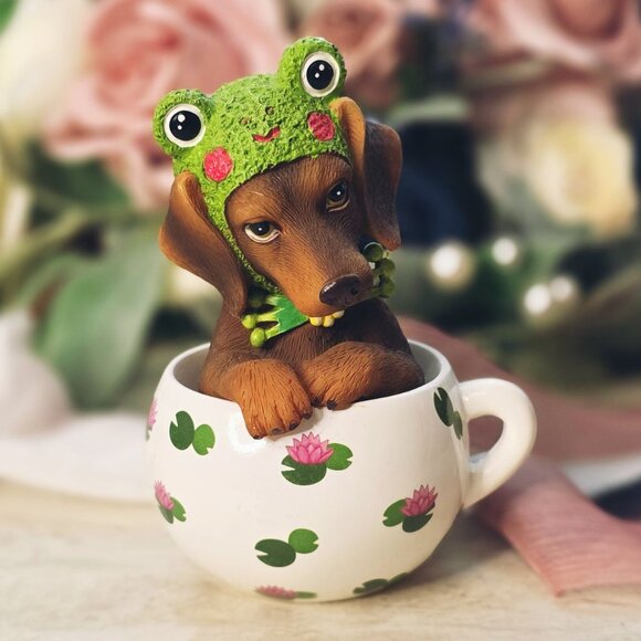 The Hamilton Collection Feeling Hoppy Dachshund Figurine In Tea Cup - Picture 1 of 11